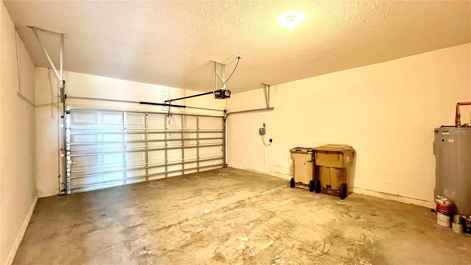 Image 30 of 73 For 3721 Maidencain Street