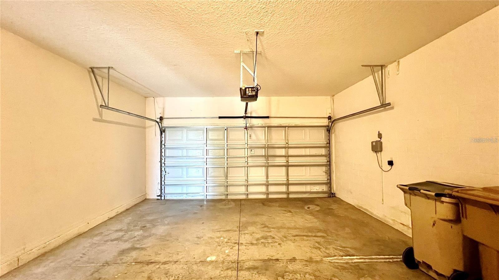 Image 31 of 73 For 3721 Maidencain Street