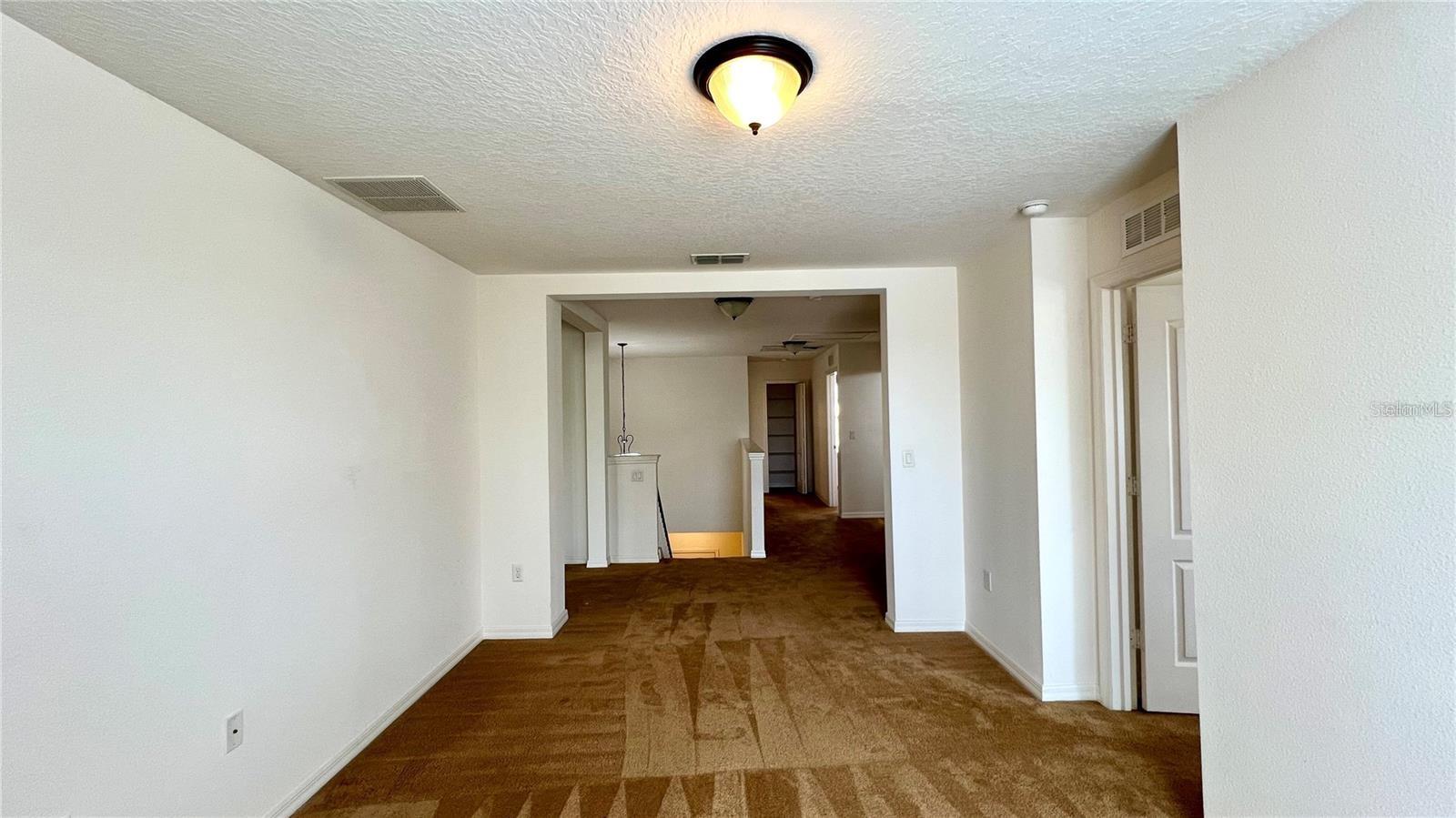 Image 35 of 73 For 3721 Maidencain Street