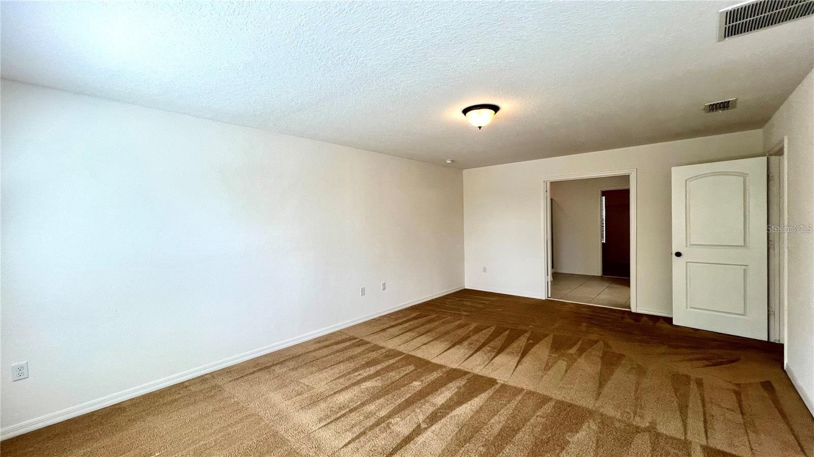 Image 38 of 73 For 3721 Maidencain Street