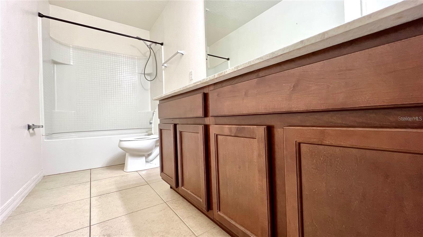 Image 51 of 73 For 3721 Maidencain Street