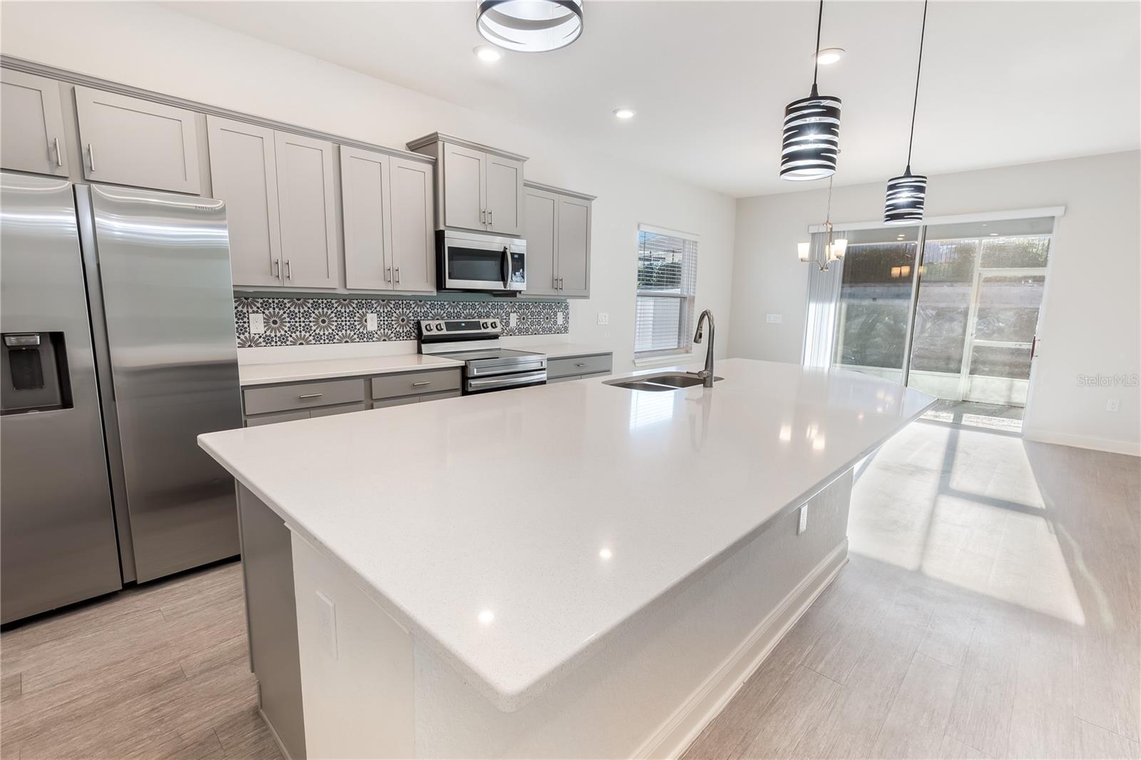 Image 6 of 20 For 1348 Melrose Street