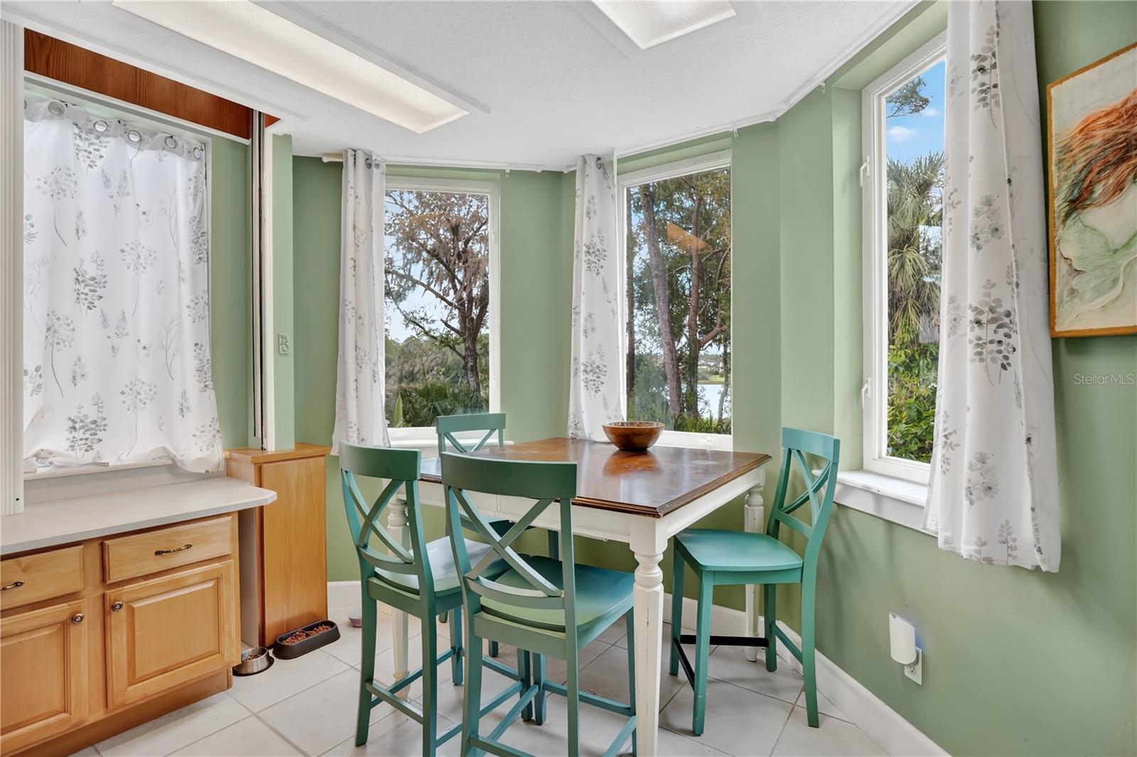 Image 18 of 67 For 9 Stone Gate N