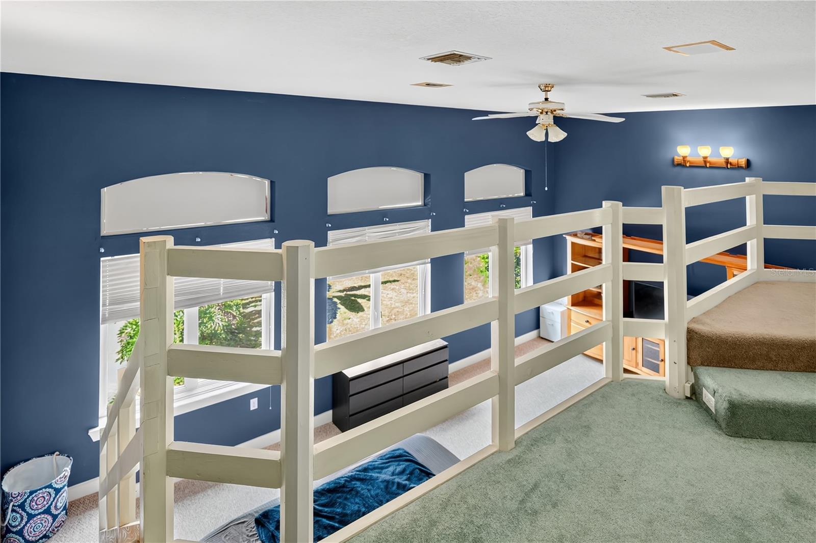 Image 20 of 67 For 9 Stone Gate N