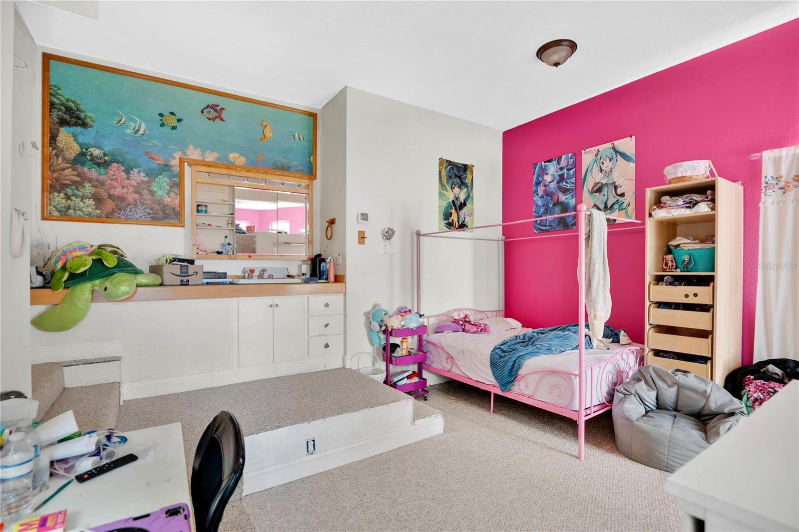 Image 34 of 67 For 9 Stone Gate N