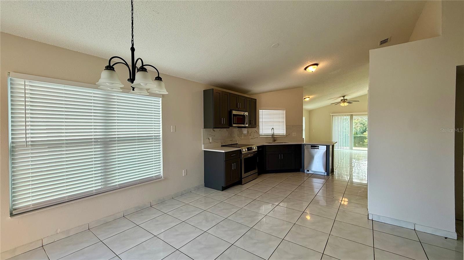 Image 7 of 20 For 2413 Sonja Court