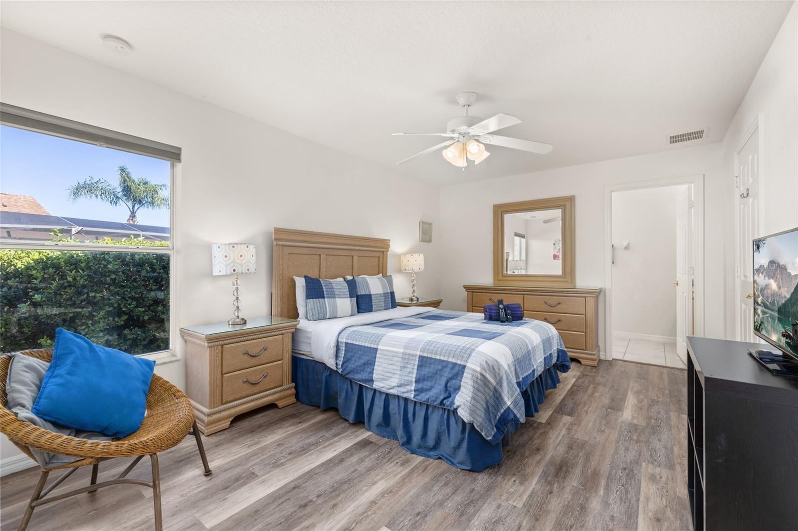 Image 41 of 85 For 16313 Egret Hill Street