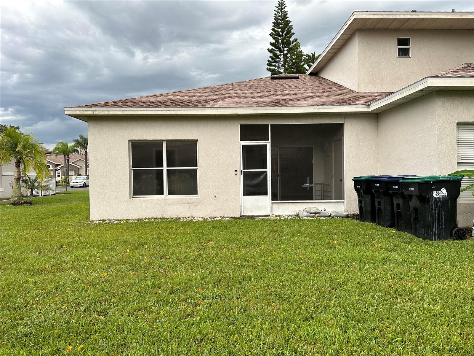 Image 10 of 39 For 14572 Laguna Beach Circle