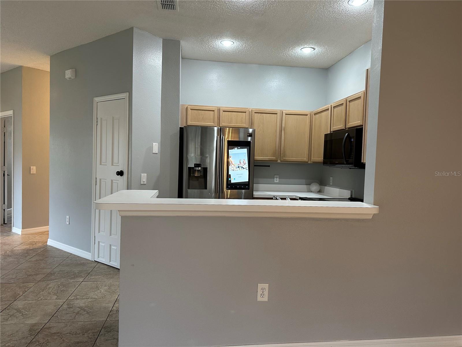 Image 16 of 39 For 14572 Laguna Beach Circle