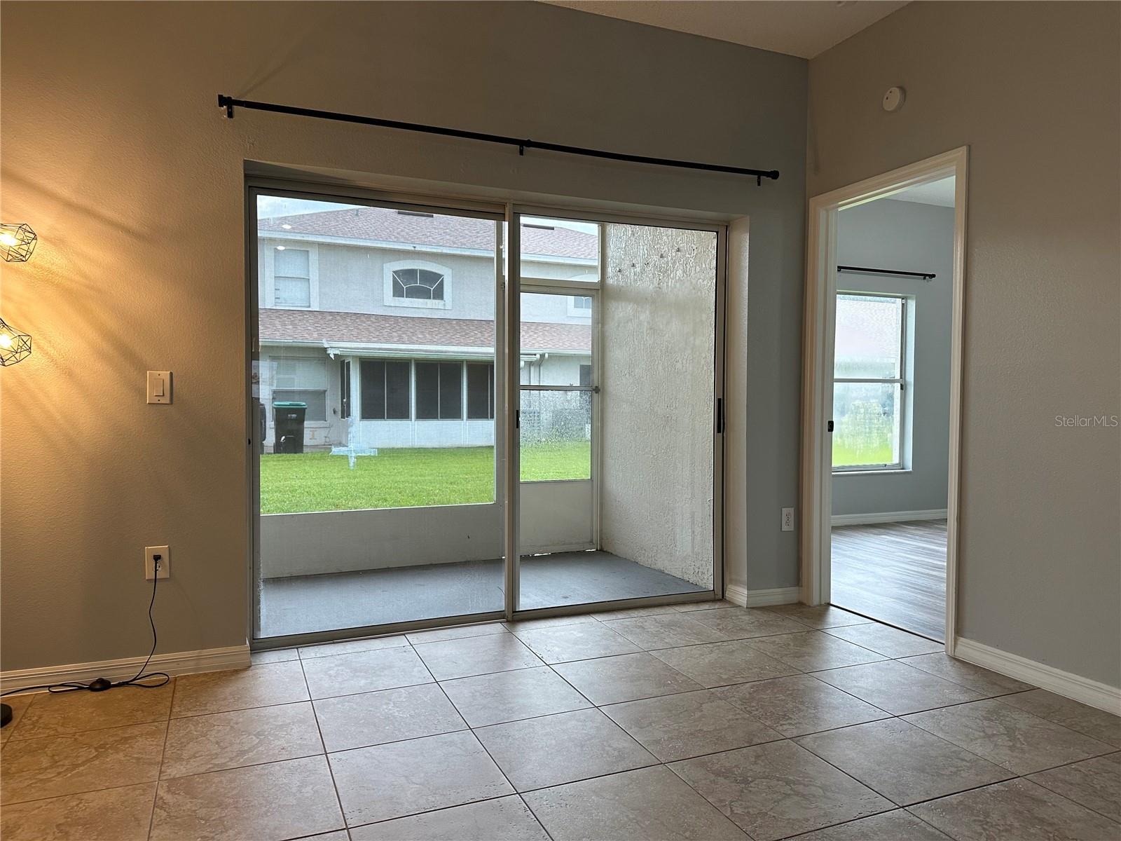 Image 21 of 39 For 14572 Laguna Beach Circle