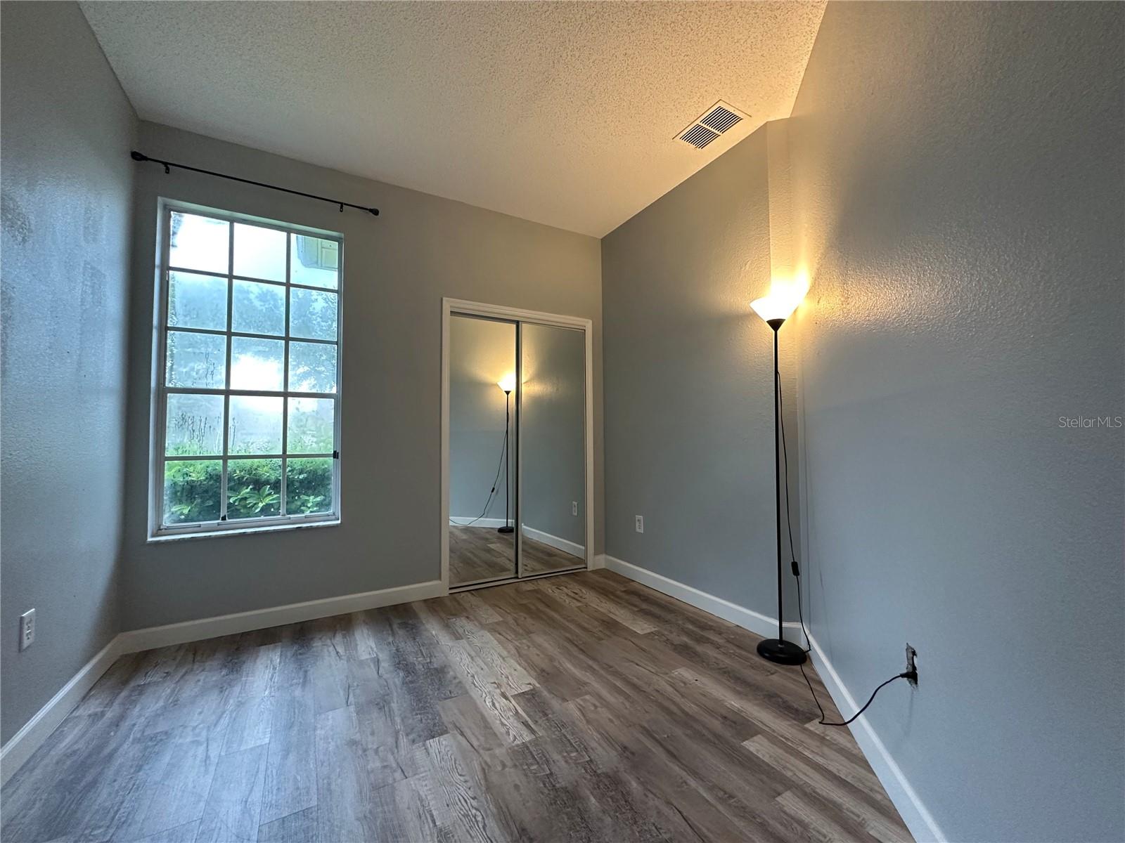 Image 33 of 39 For 14572 Laguna Beach Circle