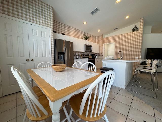 Image 11 of 35 For 8212 Fan Palm Way