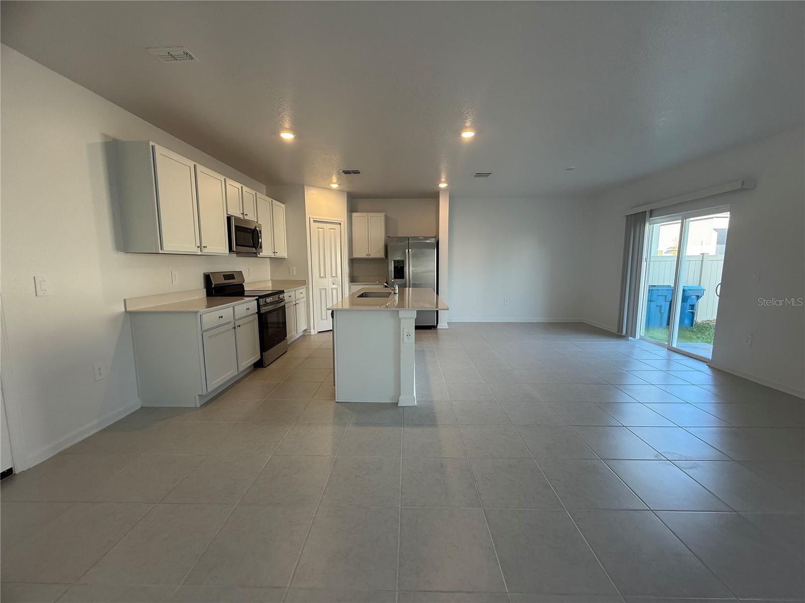 Image 4 of 22 For 3467 Howell Drive