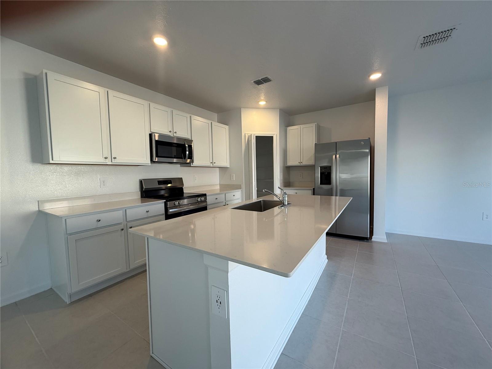 Image 7 of 22 For 3467 Howell Drive