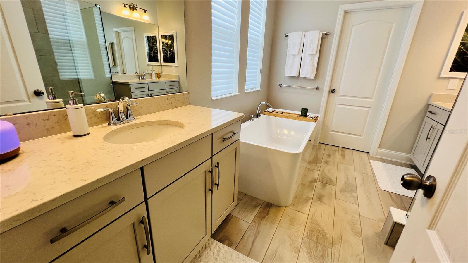 Image 39 of 77 For 13706 Werrington Drive