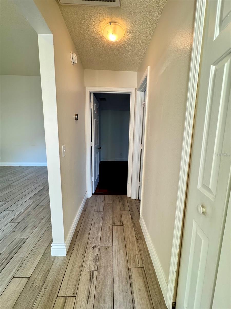 Image 12 of 25 For 1027 Whittier Circle