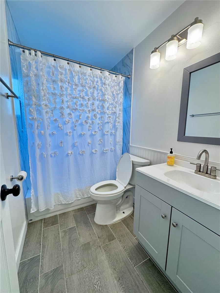 Image 13 of 25 For 1027 Whittier Circle