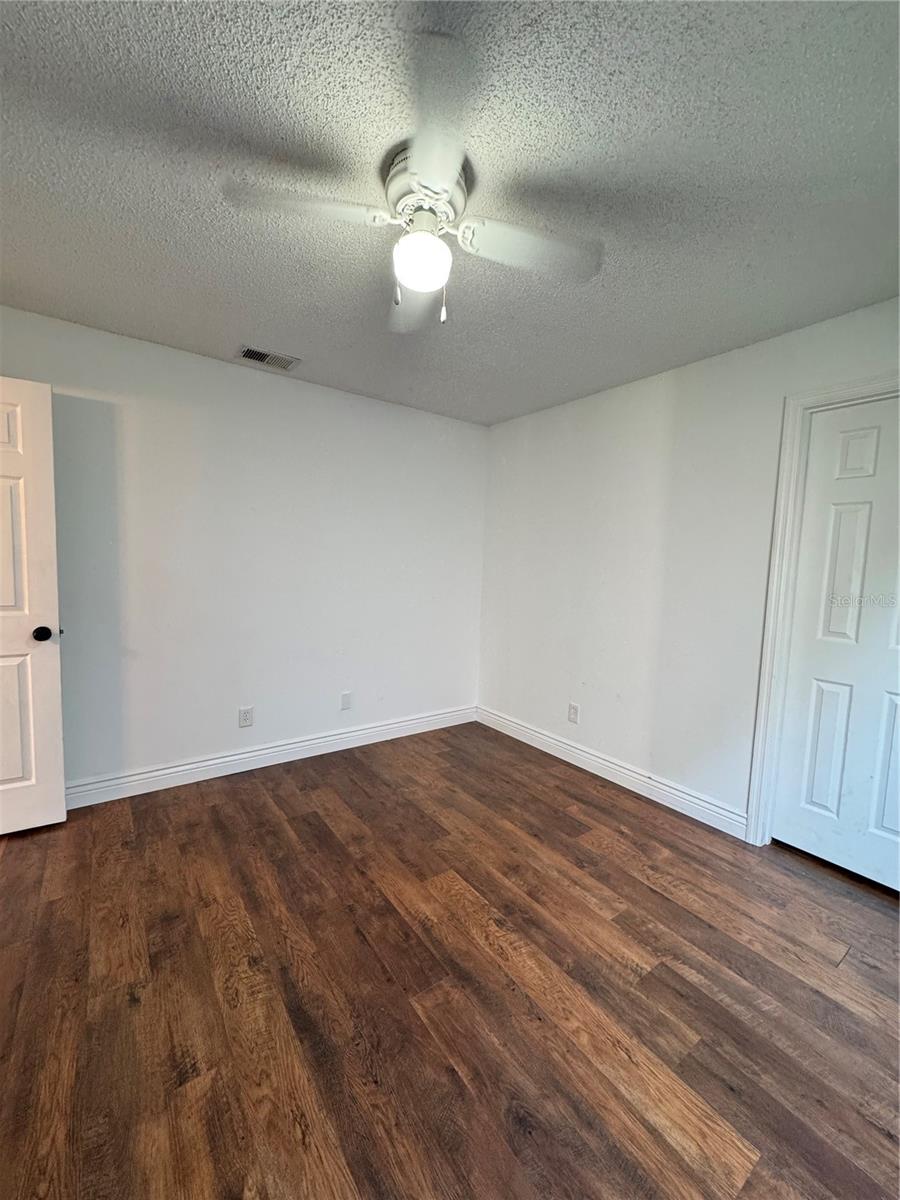 Image 14 of 25 For 1027 Whittier Circle