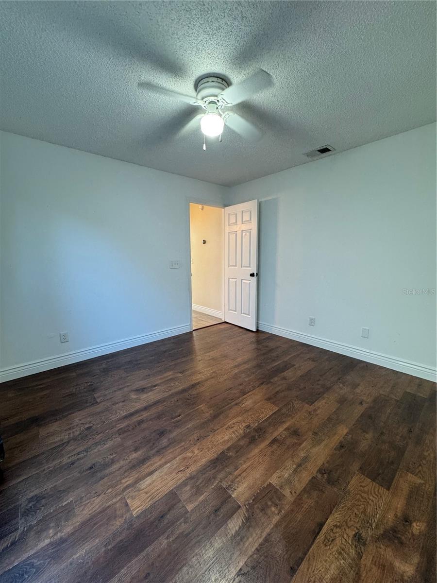 Image 15 of 25 For 1027 Whittier Circle