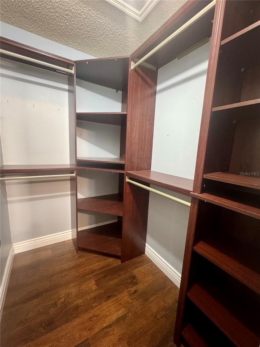 Image 7 of 25 For 1027 Whittier Circle