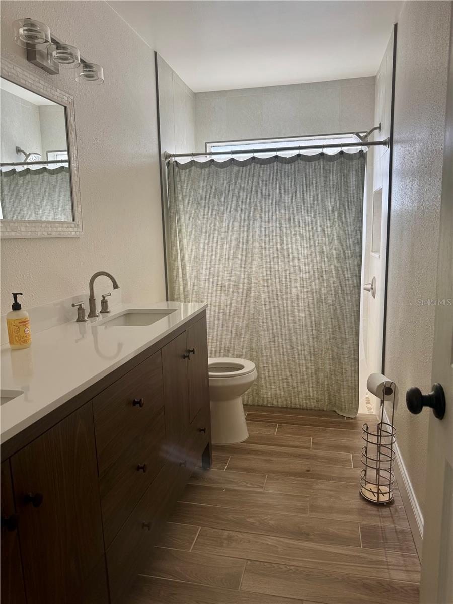 Image 8 of 25 For 1027 Whittier Circle