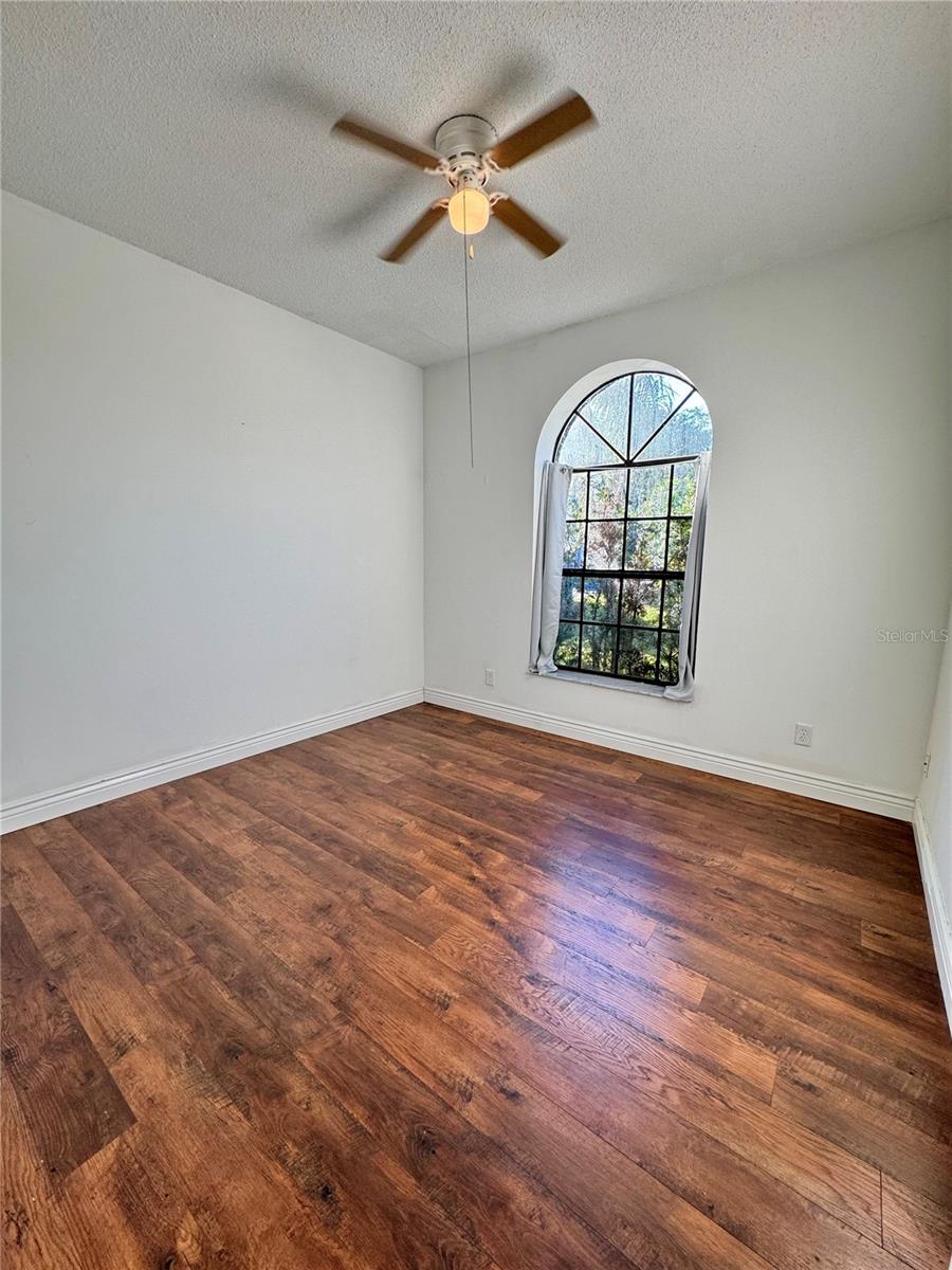 Image 9 of 25 For 1027 Whittier Circle