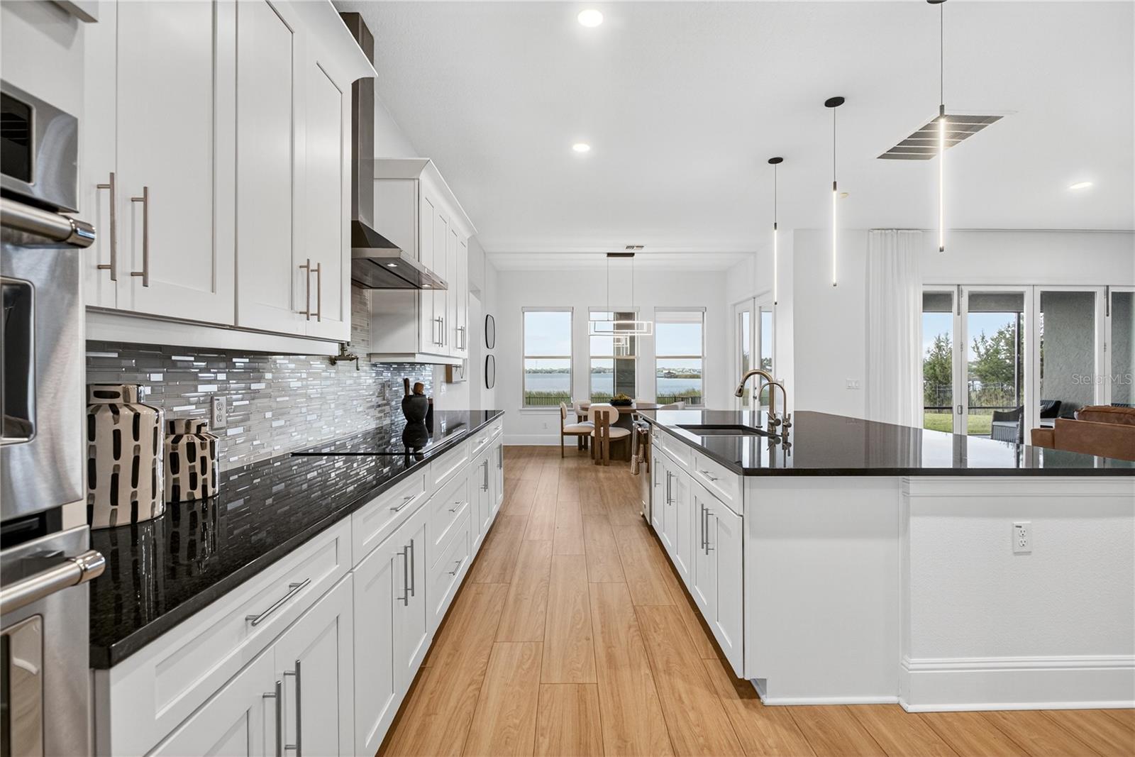 Image 23 of 100 For 16689 Broadwater Avenue