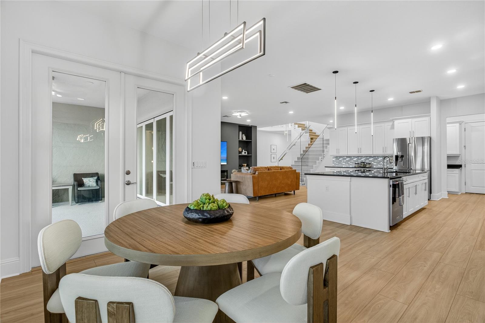 Image 28 of 100 For 16689 Broadwater Avenue