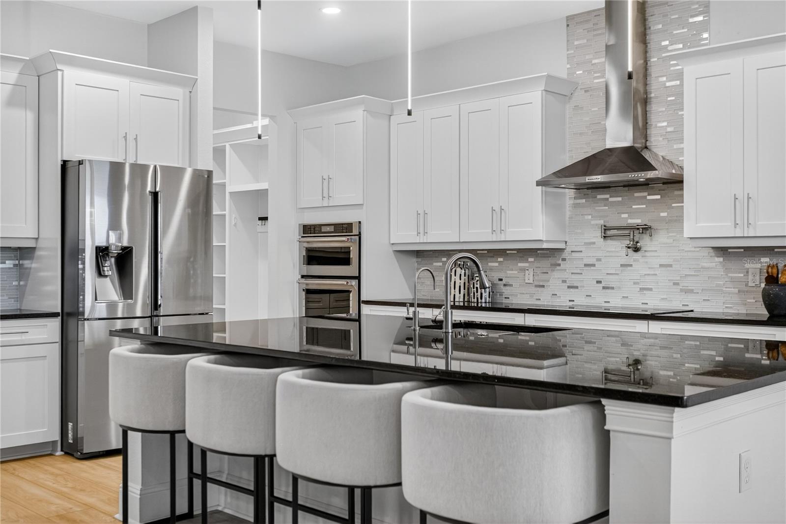 Image 31 of 100 For 16689 Broadwater Avenue