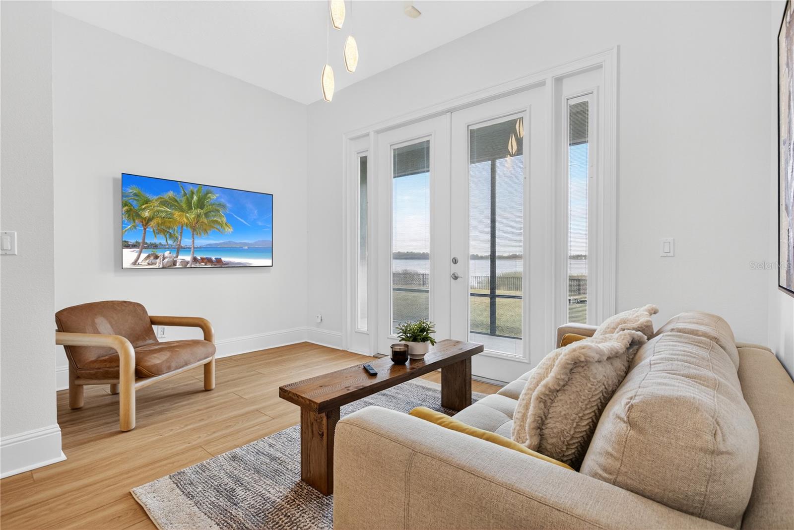 Image 35 of 100 For 16689 Broadwater Avenue