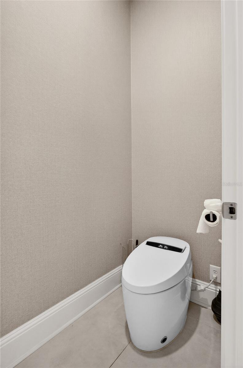 Image 45 of 100 For 16689 Broadwater Avenue