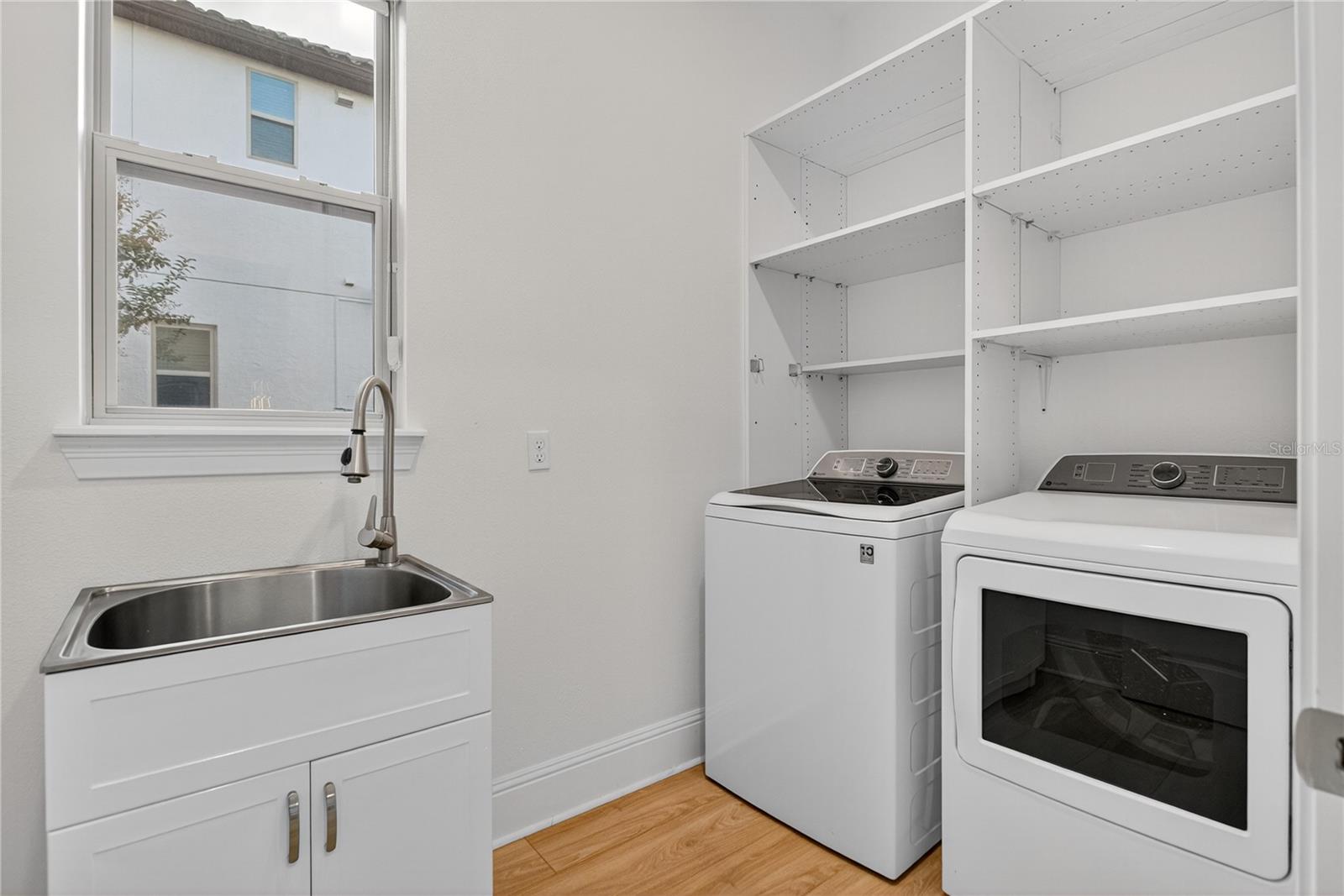 Image 82 of 100 For 16689 Broadwater Avenue