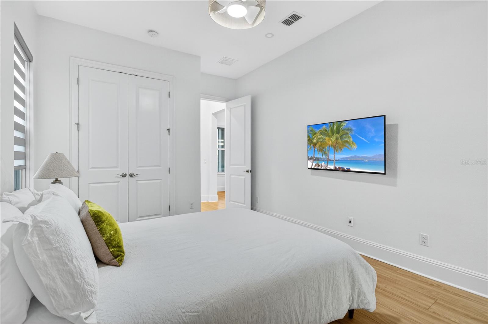 Image 84 of 100 For 16689 Broadwater Avenue