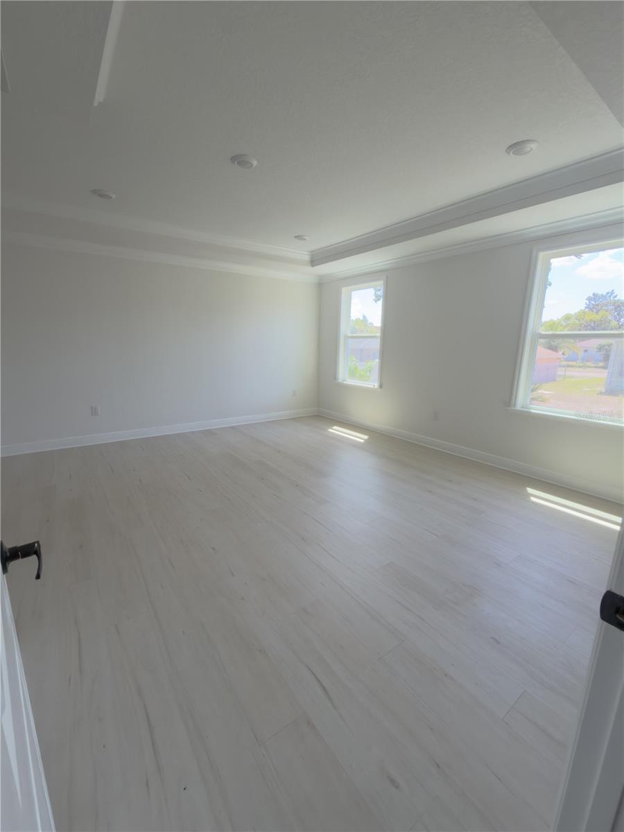 Image 18 of 28 For 12450 Fish Cove Drive