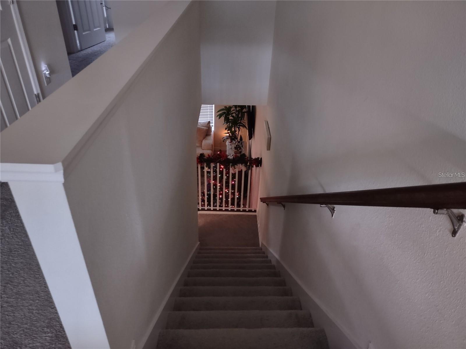 Image 19 of 26 For 2429 Varenna Loop