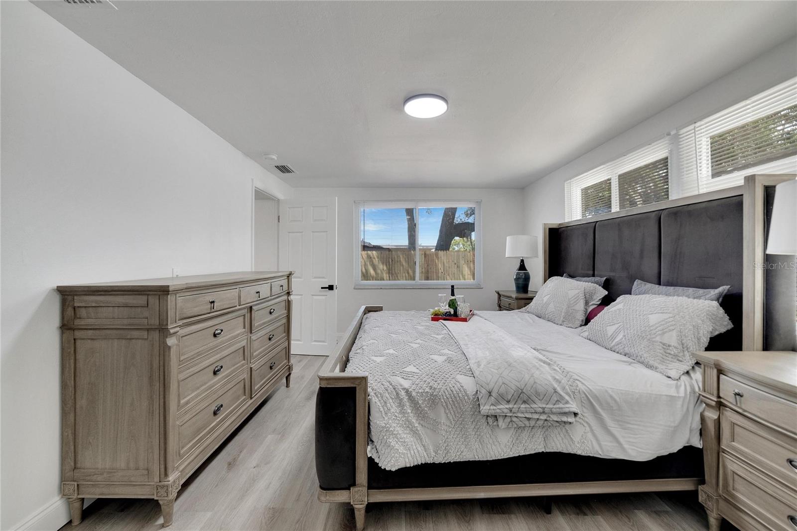 Image 26 of 66 For 11524 Newell Drive