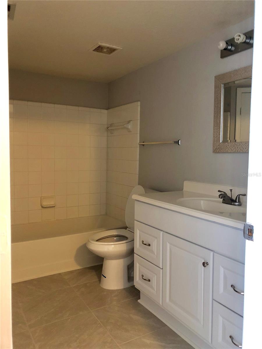 Image 10 of 17 For 2209 Antigua Place 834