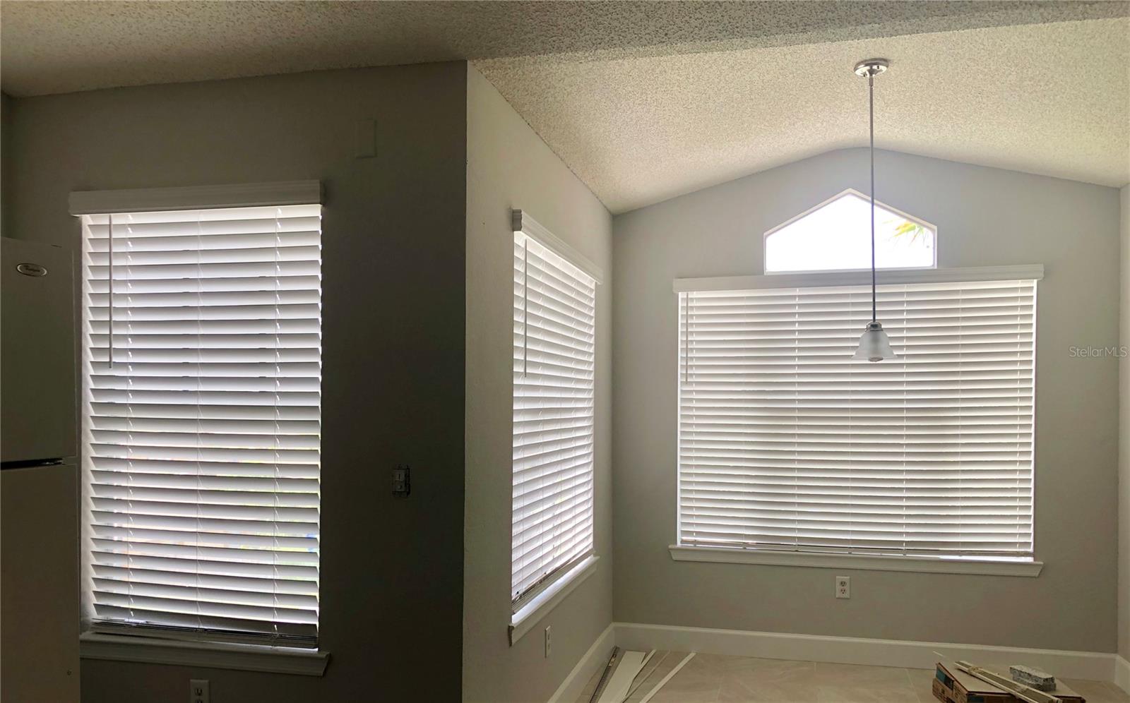 Image 12 of 17 For 2209 Antigua Place 834