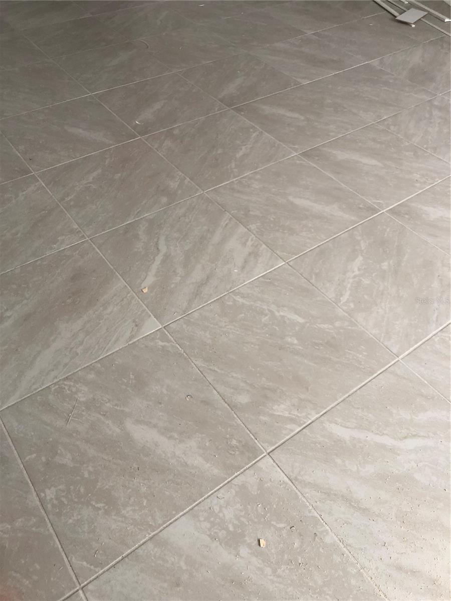 Image 14 of 17 For 2209 Antigua Place 834