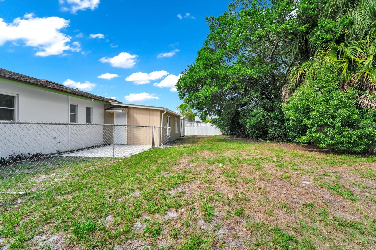 Image 11 of 14 For 2272 Kent Road