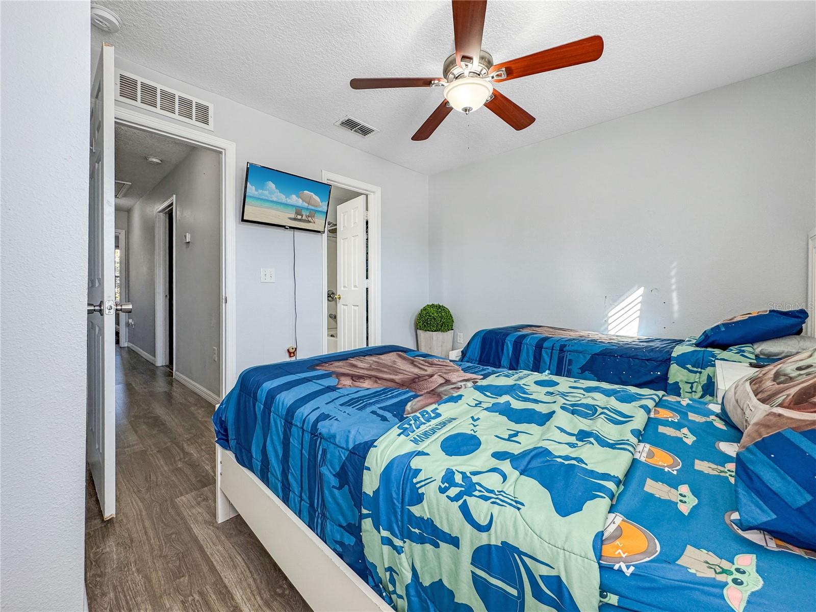 Image 12 of 30 For 5105 Staniard Drive