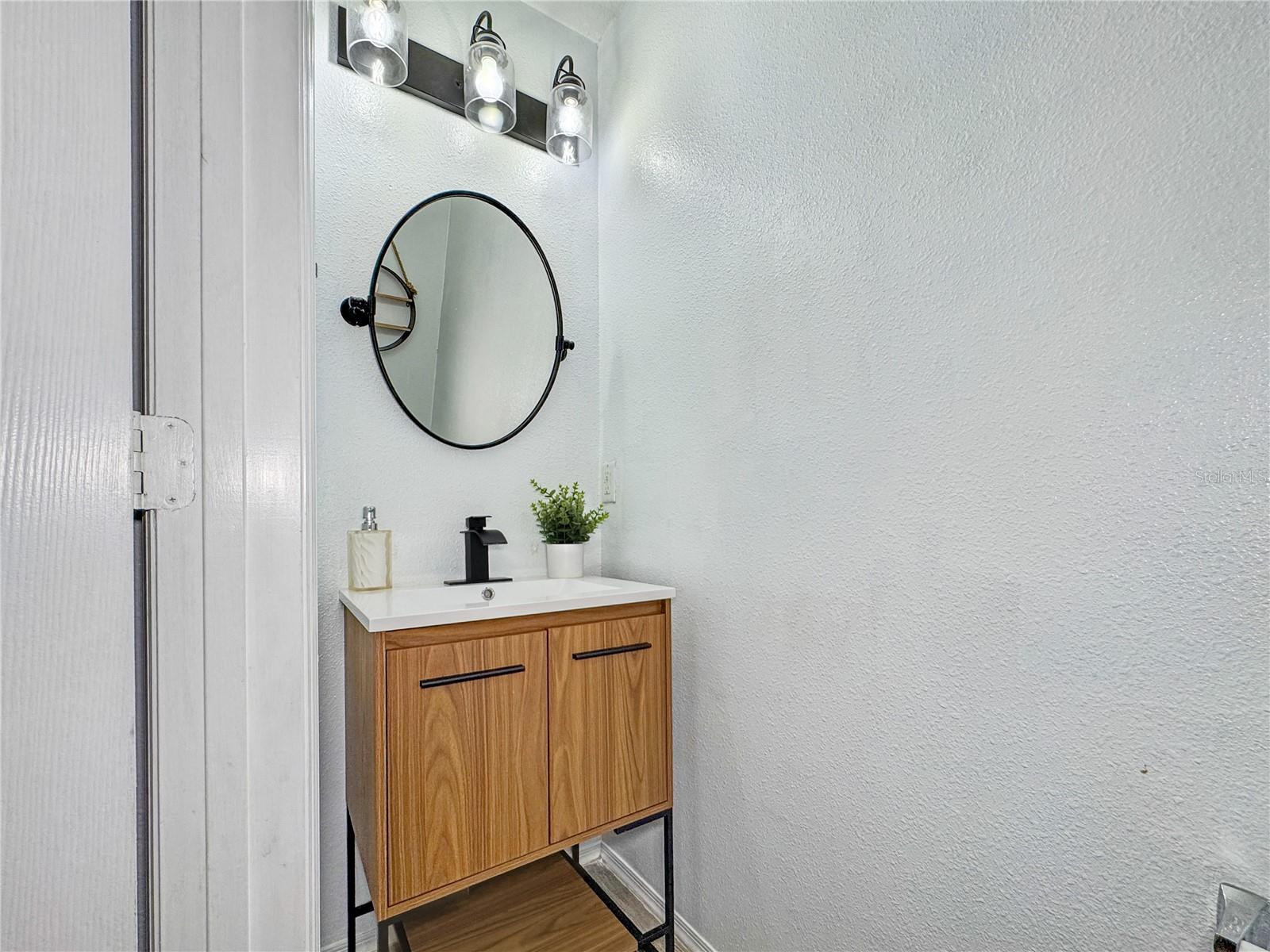 Image 7 of 30 For 5105 Staniard Drive