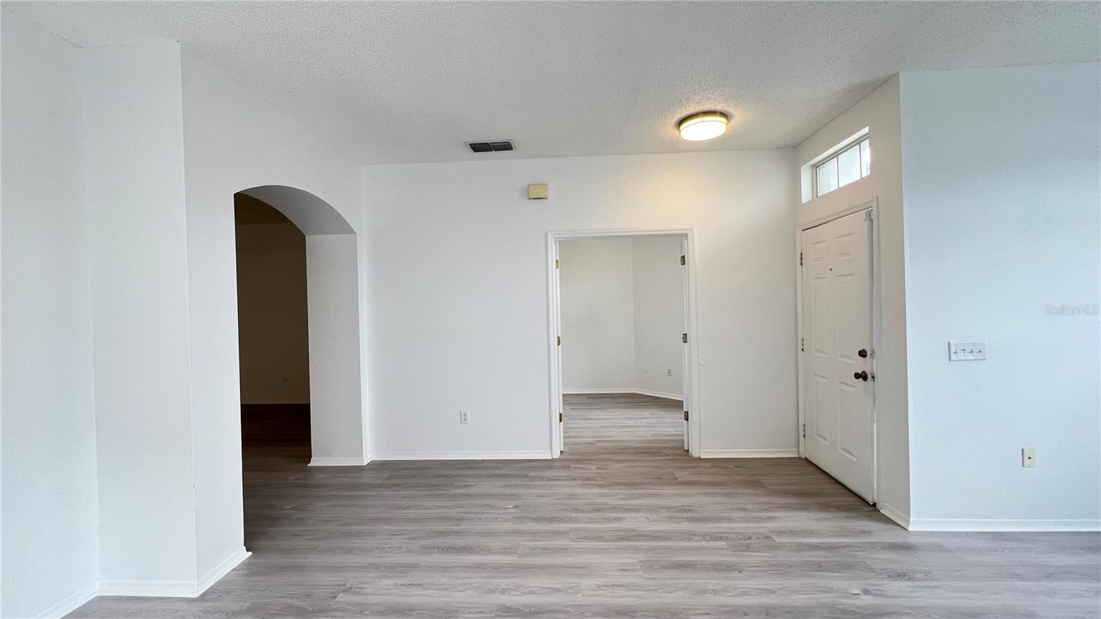 Image 10 of 31 For 123 Jaybee Avenue