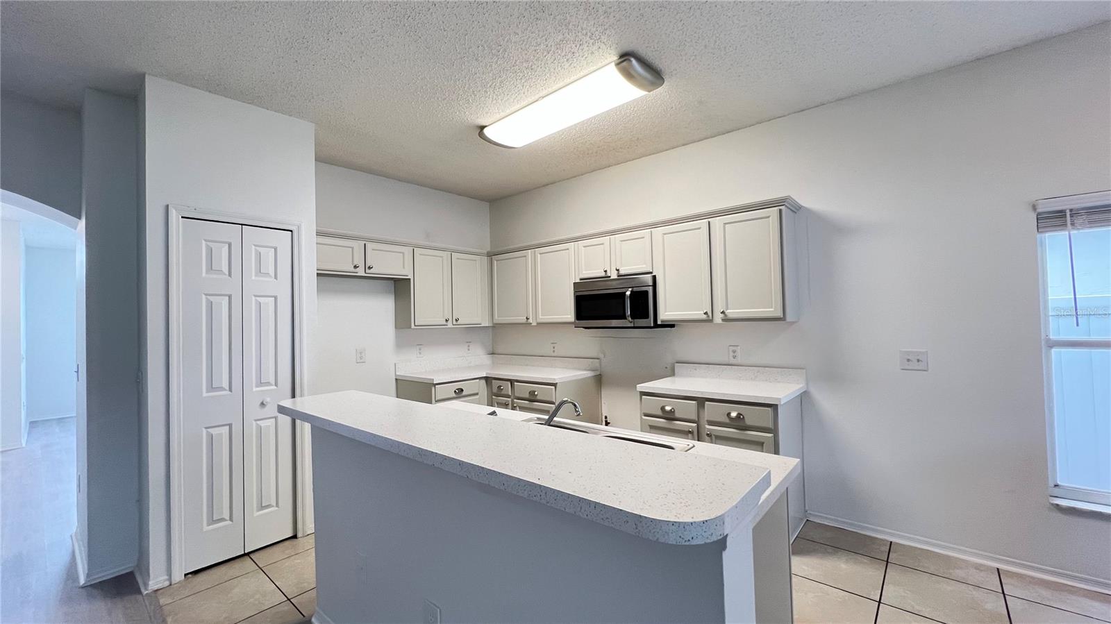 Image 17 of 31 For 123 Jaybee Avenue