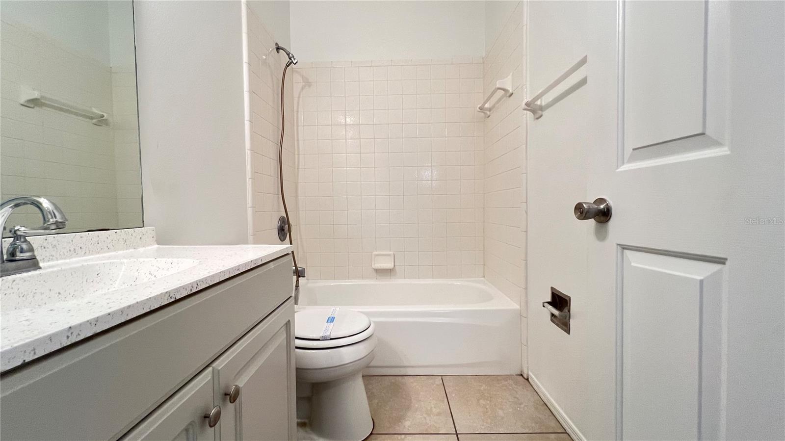 Image 18 of 31 For 123 Jaybee Avenue