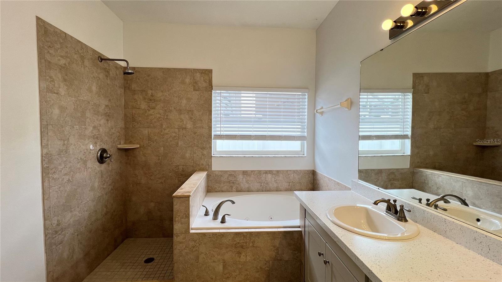 Image 25 of 31 For 123 Jaybee Avenue