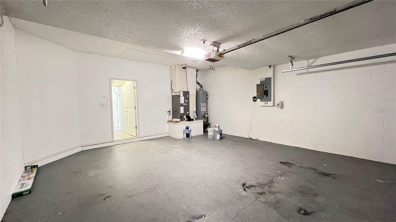 Image 36 of 40 For 123 Jaybee Avenue