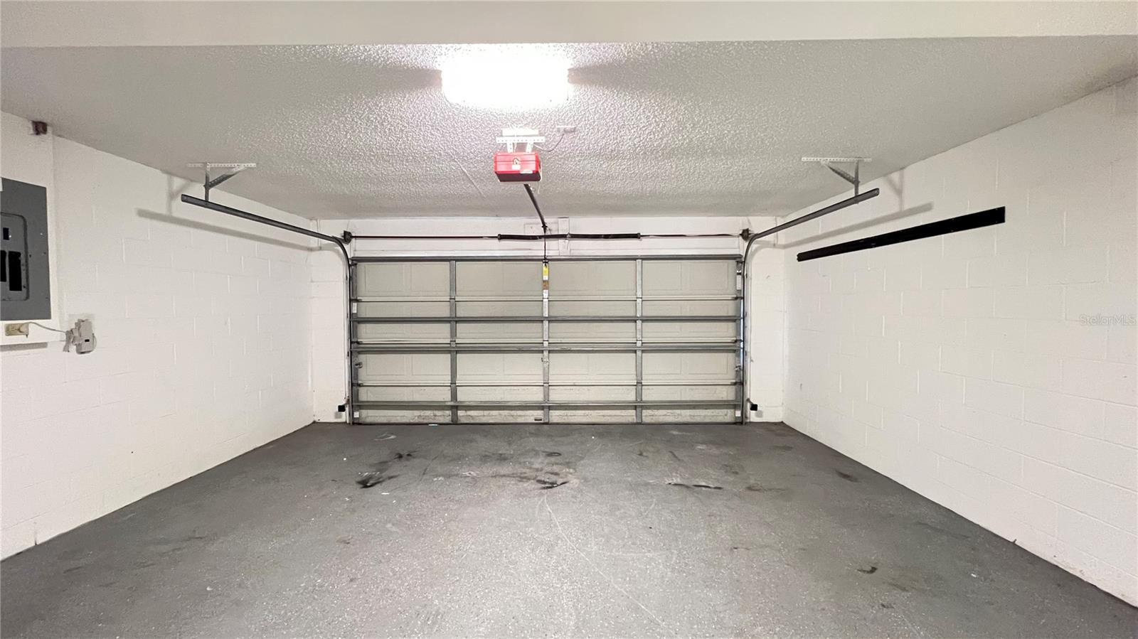 Image 37 of 40 For 123 Jaybee Avenue