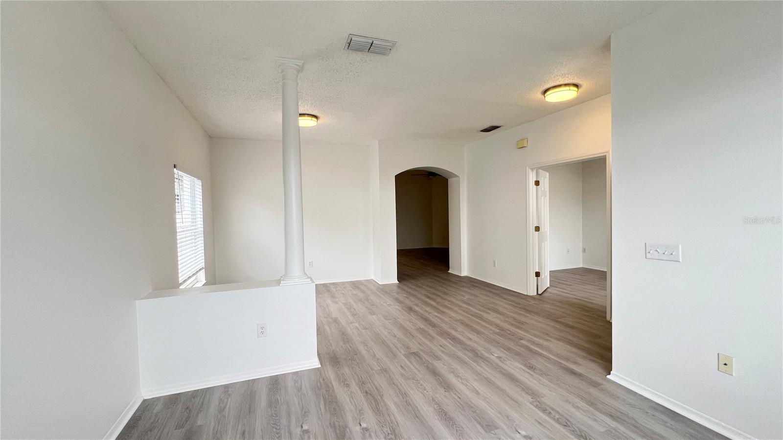 Image 7 of 31 For 123 Jaybee Avenue