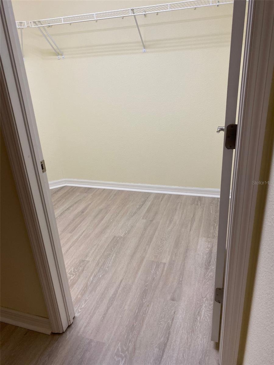 Image 19 of 21 For 130 Victory Avenue